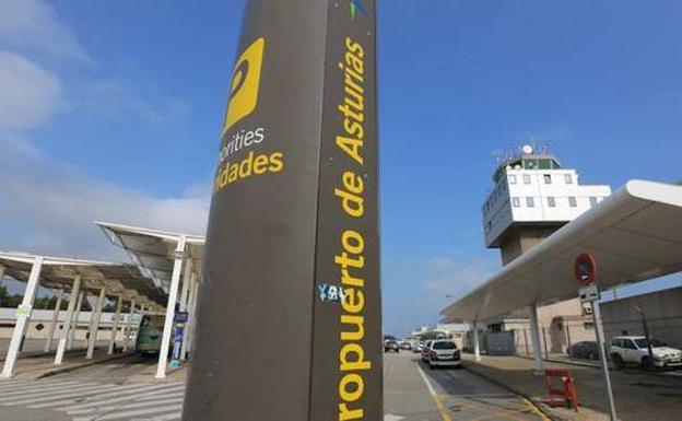 El aeropuerto de Asturias se queda sin ayuda al aterrizaje hasta Navidad