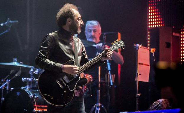 Metrópoli sale a la calle en Navidad