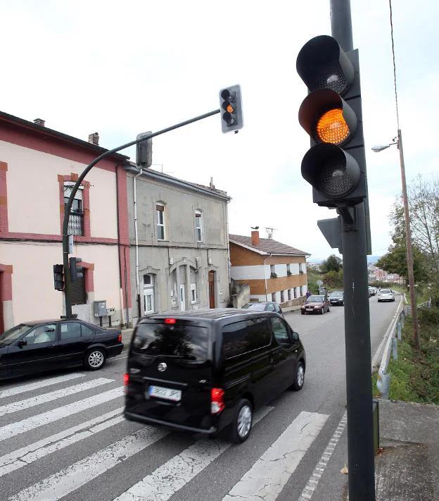 El Semaforo De Oviedo Que Lleva Ocho Meses En Ambar El Comercio