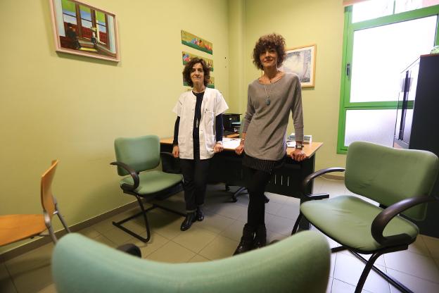 Uno de cada diez pacientes del San Agustín necesita atención de las trabajadoras sociales