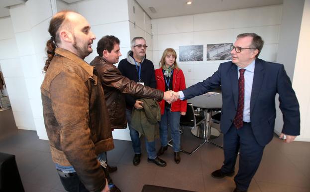 Sanidad renovará el acuerdo para dar tratamiento especializado a los intoxicados por mercurio de AZSA