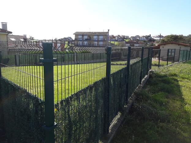 El vecino de Antromero que edificó en una finca afectada pacta derribar la casa