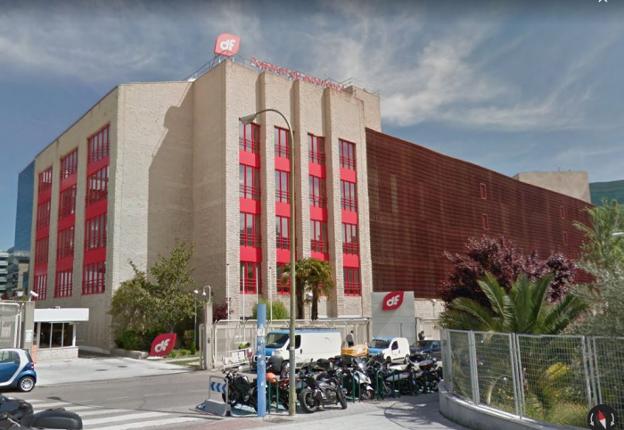 Sabadell espera el visto bueno del resto de la banca para comprar la sede de Duro en Madrid