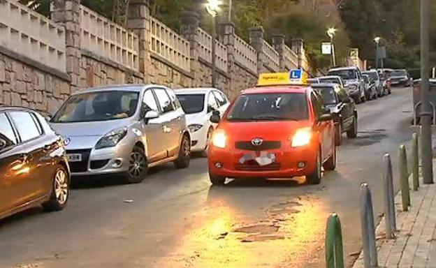 Se pone de parto mientras se examinaba del carné de conducir