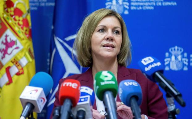 Cospedal, víctima de una broma en la que le aseguran que Puigdemont es un espía ruso