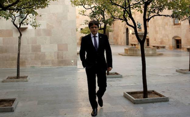 ¿Renunciará Puigdemont a un sueldo de casi 10.000 euros al mes?