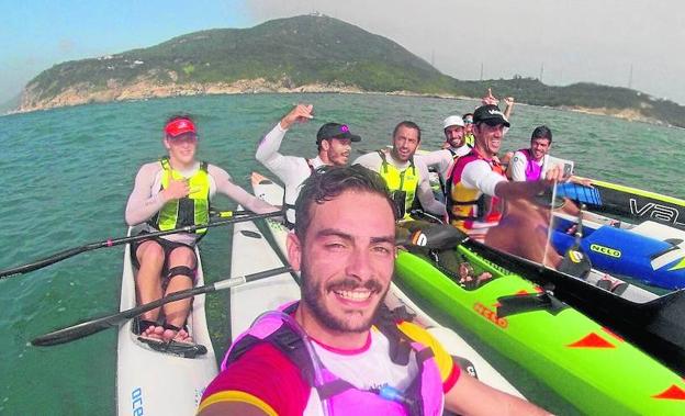 Cara a cara con las olas de Hong Kong