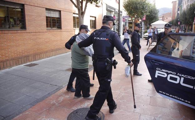 Detenido un vecino de Riaño de 81 años por una presunta agresión sexual a una niña de 13 años