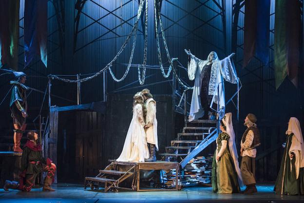 Bajo el encanto de Merlín