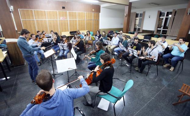 La música suena en la Facultad