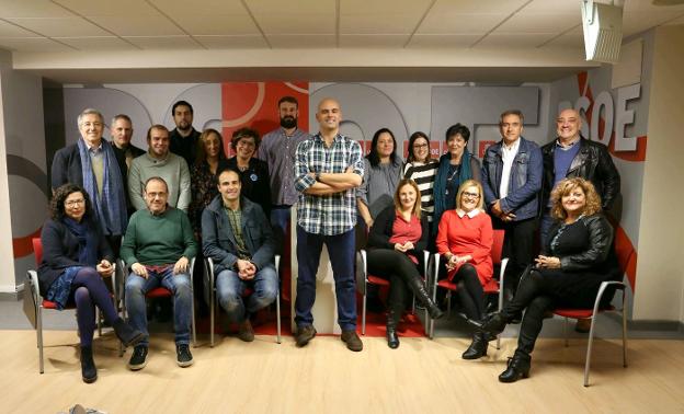 «Renovación» y «frescura» en las dos candidaturas para la ejecutiva del PSOE
