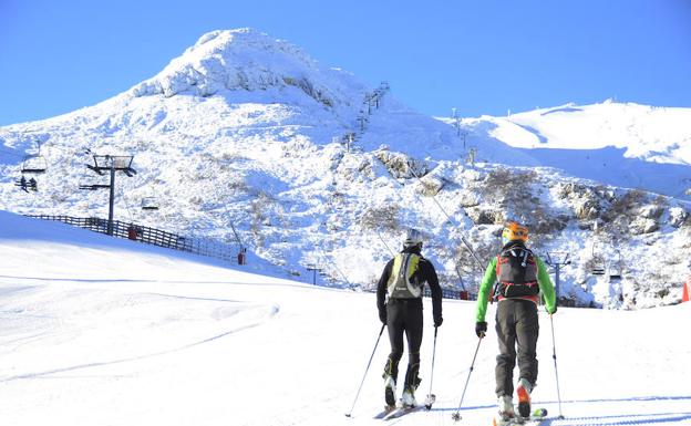 León y Asturias confían en abrir las estaciones de esquí el viernes con promoción conjunta