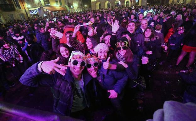 Inician una campaña para que haya fiesta de Nochevieja en la plaza Mayor de Gijón