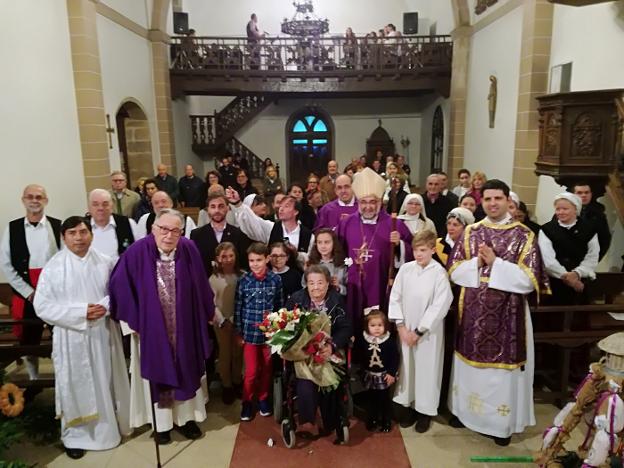 El arzobispo de Oviedo celebrará la Nochebuena con los presos de Villabona