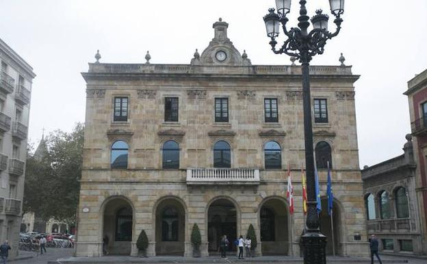 El Ayuntamiento de Gijón convocará 111 puestos de trabajo en los dos próximos años