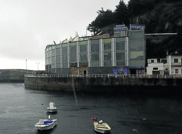 Valdés ubicará el Museo del Calamar en los almacenes de pescadores