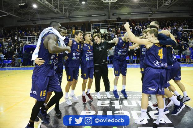 Festival navideño en Pumarín