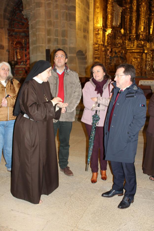Cultura se ofrece a redactar el proyecto para arreglar la hospedería de Valdediós