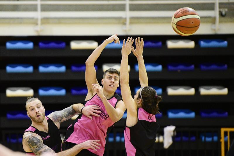 Entrenamiento del Oviedo Baloncesto