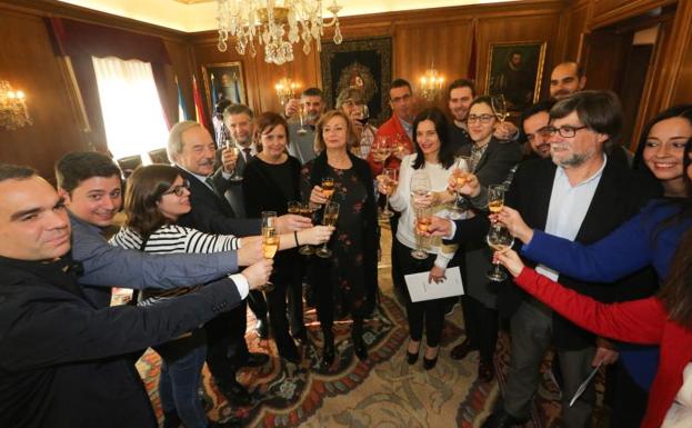Los alcaldes de Oviedo, Gijón y Avilés subrayan la «excelente sintonía» entre los tres municipios