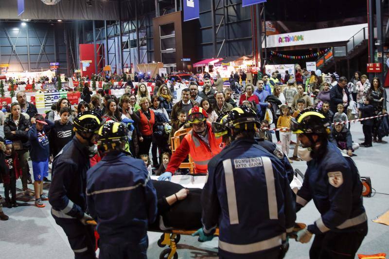 Mercaplana acoge un simulacro de excarcelación tras un accidente