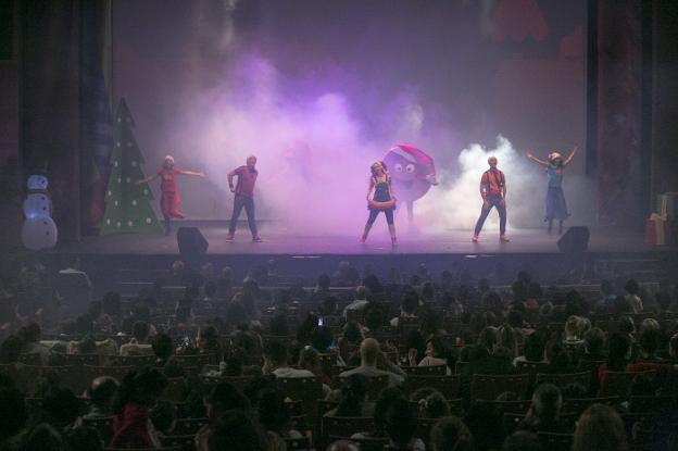 Los youtubers Pica Pica llenan la Laboral con su 'Navidad'