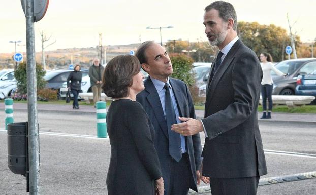 El Rey Felipe VI acude a dar al pésame a la familia de Aurelio Menéndez