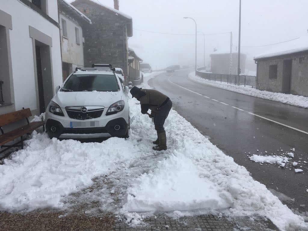 La nieve vuelve a cubrir Asturias