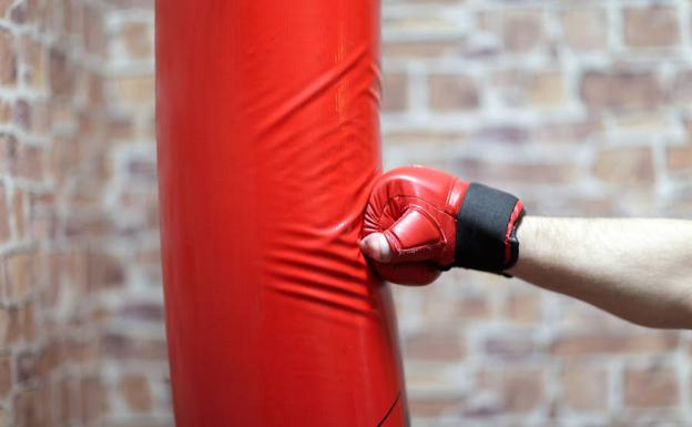 Denuncian a un entrenador de boxeo asturiano por abusos sexuales a varias alumnas