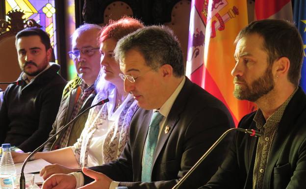 Microsoft, Vocento y Renfe lideran una gran alianza para «fortalecer» el Camino de Santiago