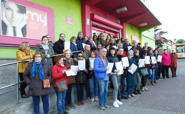 Siete mil firmas pedirán a la SEPI que medie por los trabajadores del economato