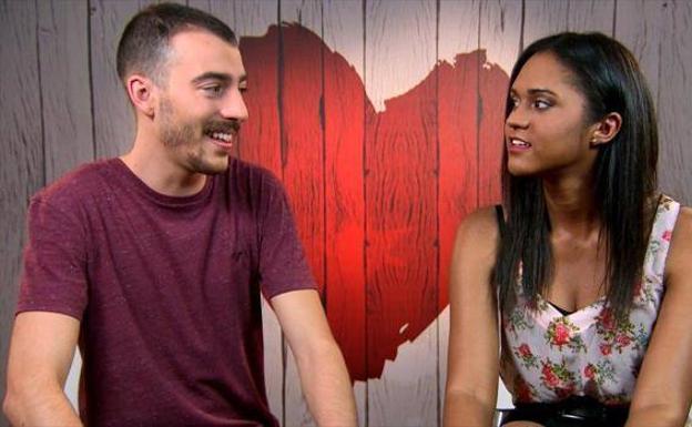 La excéntrica fantasía sexual de un concursante de 'First Dates'