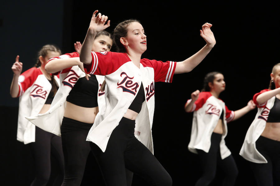 Festival solidario de la FAV en Jovellanos