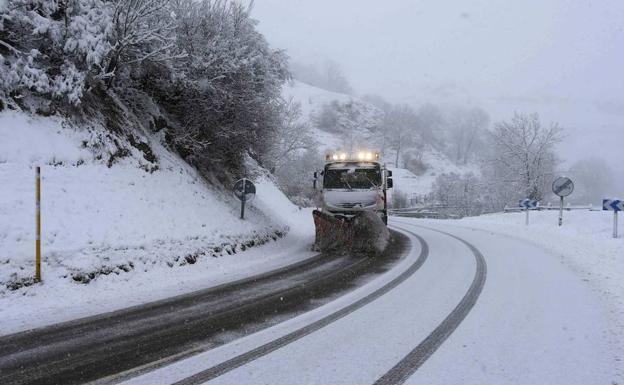 Asturias, en alerta por nieve por debajo de los 500 metros