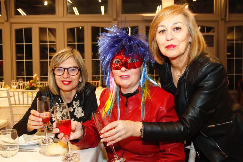 Noche de comadres en Avilés