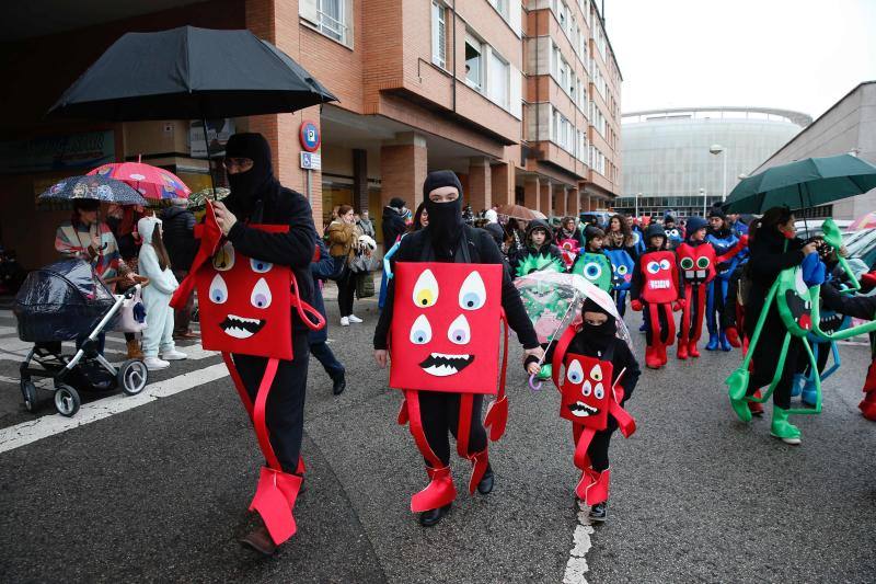 Desfile de originalidad en el antroxu de La Calzada