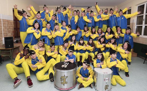 Carnaval de Gijón | Xareu nel Ñeru, mucho ruido y «fantasía al cuadrado» para el Antroxu