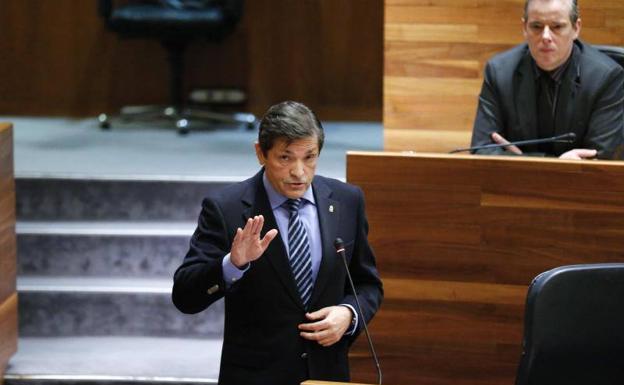 Javier Fernández: «No soy partidario de la cooficialidad del asturiano»