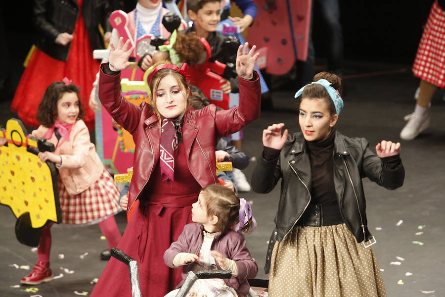 Desfile infantil de Antroxu en Gijón (1)