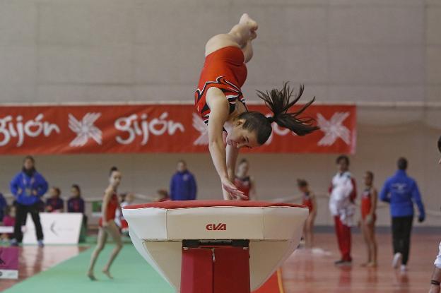 Las gimnastas de L'Hospitalet brillan en la jornada inaugural de la Liga Iberdrola