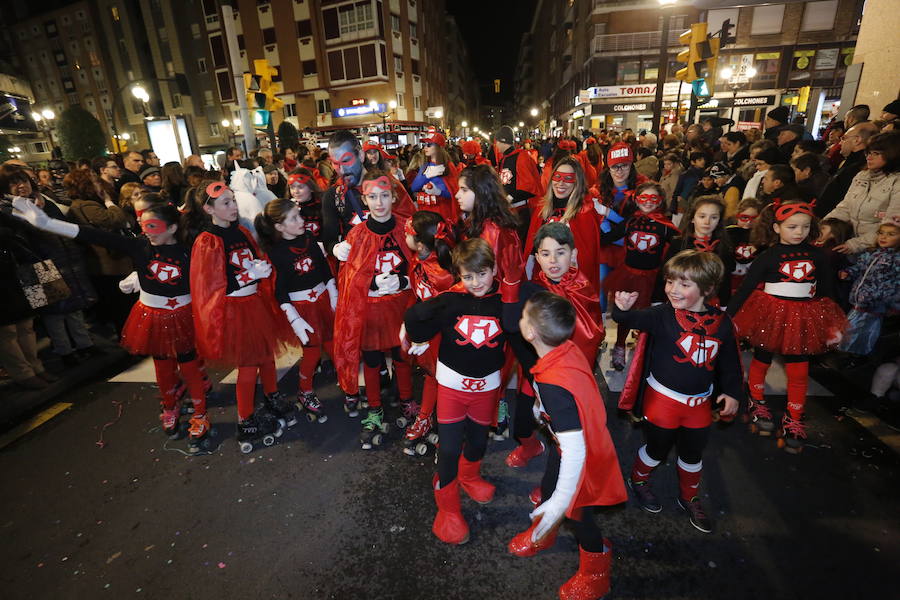 El Antroxu hace vibrar a Gijón