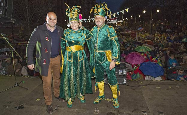 El relato medieval de Los Restallones, primer premio del Antroxu gijonés