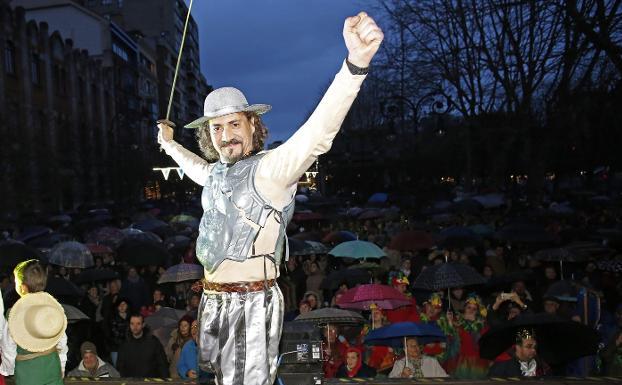 Antroxu de Gijón | El amor medieval se lleva el triunfo