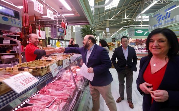 Caunedo propone reinventar El Fontán como un mercado gastronómico