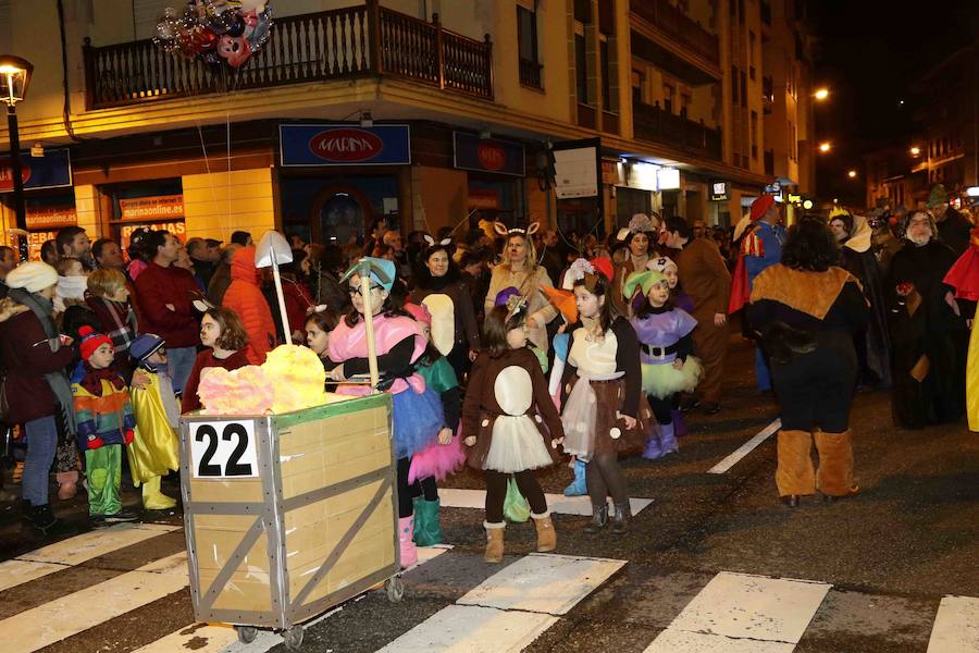Desfile de originalidad en el Antroxu de Arriondas