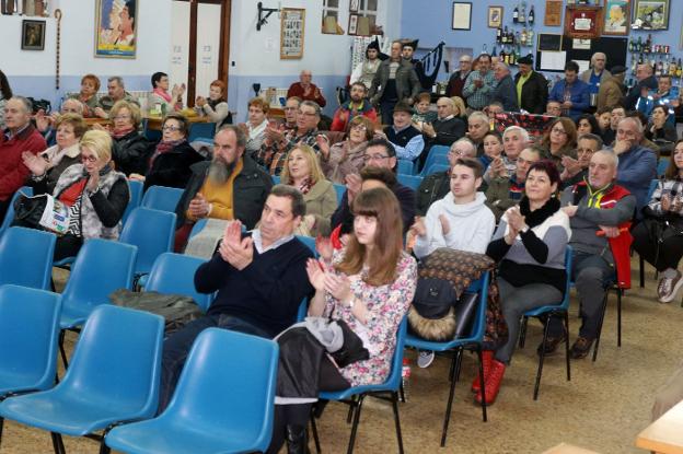 La Nueva mira a la fase final