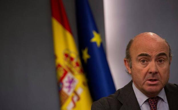 De Guindos asumirá la vicepresidencia del BCE tras la retirada del candidato irlandés