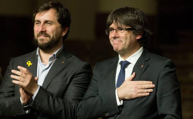 JxCat registra en solitario una propuesta para legitimar a Puigdemont sin el concurso de ERC