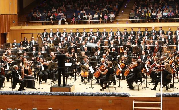 El Ayuntamiento de Oviedo empieza a desviar programación del Auditorio al Campoamor