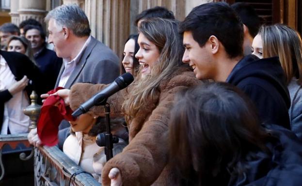 Amaia, de 'Operación Triunfo', emocionada ante el recibimiento en Pamplona: «Estoy flipando»